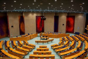 بازگشایی پارلمان بلژیک: غیبت بارت دِ وِوِر و عدم بودجه باعث نارضایتی اپوزیسیون شد